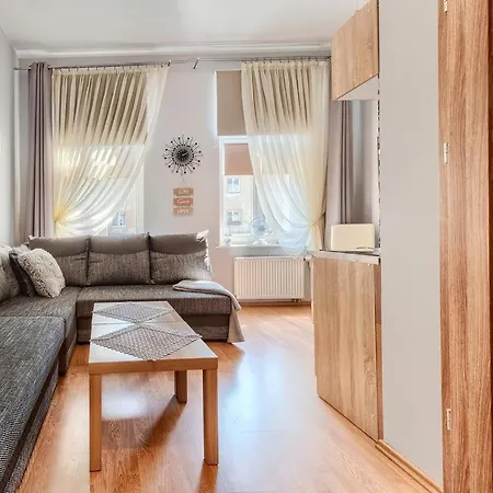 Apartamento Apartament R3 *